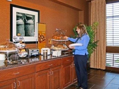 Hampton And Hotel 3*